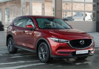 Подержанный автомобиль Mazda CX-5 2021 года (3 фото)