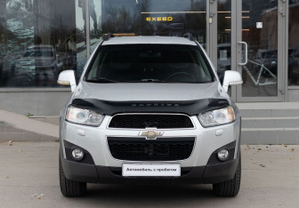 Подержанный автомобиль Chevrolet Captiva 2013 года (2 фото)