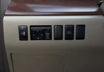 Подержанный автомобиль Nissan Teana 2006 года (15 фото)