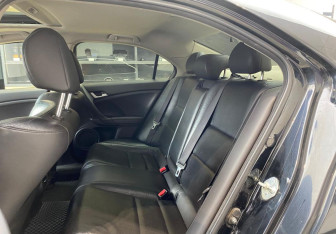 Подержанный автомобиль Honda Accord Sedan 2008 года (10 фото)