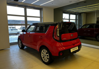 Подержанный автомобиль Kia Soul 2018 года (6 фото)