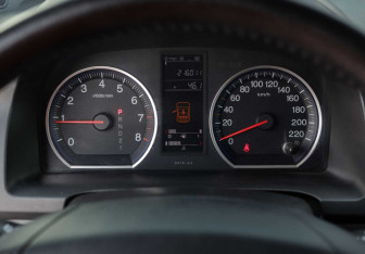 Подержанный автомобиль Honda CR-V 2008 года (13 фото)