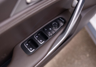 Подержанный автомобиль Kia Stinger 2018 года (20 фото)