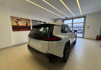 Новый Toyota RAV4 2026 (9 фото)