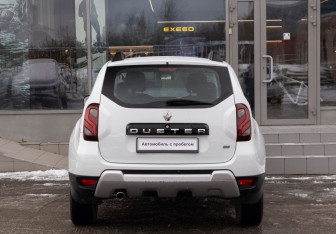 Подержанный автомобиль Renault Duster 2020 года (6 фото)