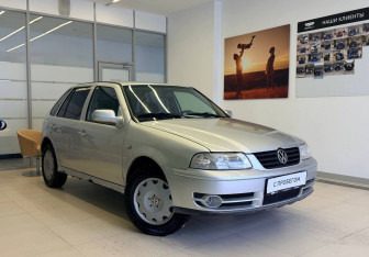 Подержанный автомобиль Volkswagen Pointer 2005 года (4 фото)