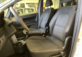 Подержанный автомобиль Mitsubishi Colt Hatchback 2007 года (8 фото)