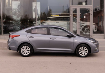 Подержанный автомобиль Hyundai Solaris Sedan 2017 года (4 фото)