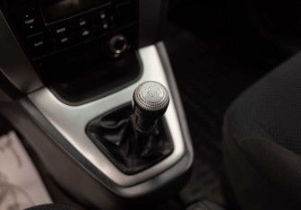 Подержанный автомобиль Hyundai Tucson 2008 года (15 фото)