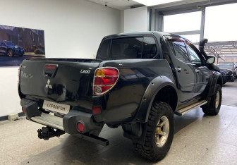 Подержанный автомобиль Mitsubishi L200 2007 года (5 фото)