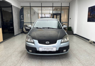 Подержанный автомобиль Kia Rio Hatchback 2007 года (3 фото)