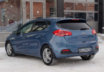 Подержанный автомобиль Kia Ceed Hatchback 2014 года (7 фото)