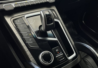 Подержанный автомобиль Geely Atlas Pro 2023 года (11 фото)