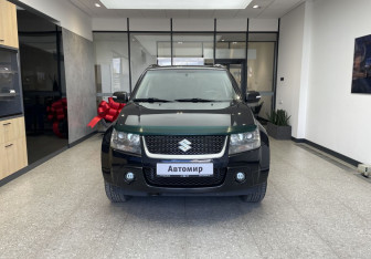 Подержанный автомобиль Suzuki Grand Vitara 2011 года (2 фото)