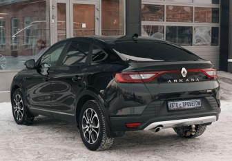 Подержанный автомобиль Renault Arkana 2021 года (7 фото)