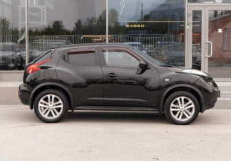 Подержанный автомобиль Nissan Juke 2012 года (4 фото)