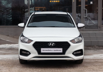 Подержанный автомобиль Hyundai Solaris Sedan 2019 года (2 фото)