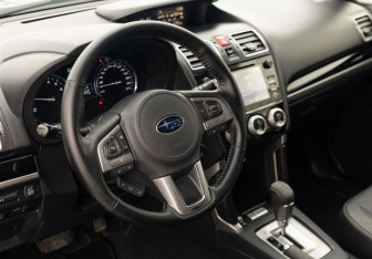 Подержанный автомобиль Subaru Forester Suv 2016 года (11 фото)