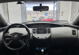 Подержанный автомобиль Nissan Primera Sedan 2002 года (8 фото)