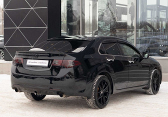 Подержанный автомобиль Honda Accord Sedan 2008 года (5 фото)