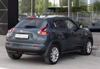 Подержанный автомобиль Nissan Juke 2013 года (5 фото)