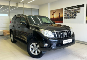 Подержанный автомобиль Toyota Land Cruiser Prado 2010 года (4 фото)