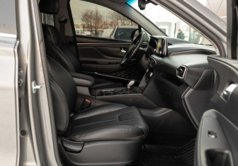 Подержанный автомобиль Hyundai Santa Fe 2018 года (23 фото)