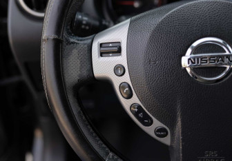 Подержанный автомобиль Nissan Qashqai 2007 года (12 фото)