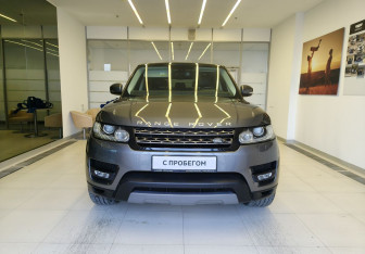 Подержанный автомобиль Land Rover Range Rover Sport 2015 года (2 фото)