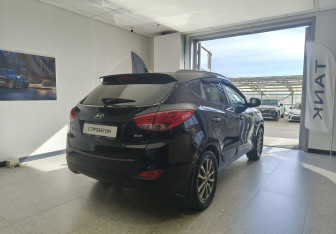Подержанный автомобиль Hyundai ix35 2014 года (4 фото)