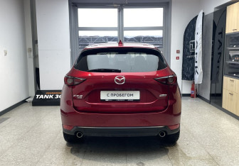 Подержанный автомобиль Mazda CX-5 2017 года (6 фото)