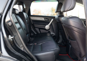 Подержанный автомобиль Honda CR-V 2007 года (16 фото)