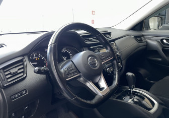 Подержанный автомобиль Nissan X-Trail 2021 года (7 фото)