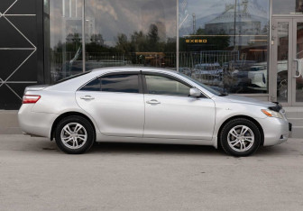 Подержанный автомобиль Toyota Camry Sedan 2008 года (4 фото)