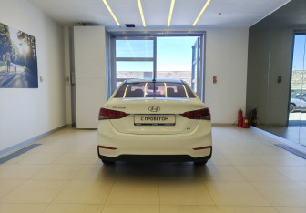 Подержанный автомобиль Hyundai Solaris Sedan 2017 года (5 фото)