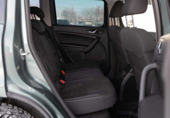 Подержанный автомобиль Skoda Yeti 2012 года (16 фото)