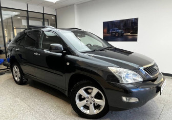 Подержанный автомобиль Lexus RX 2007 года (4 фото)
