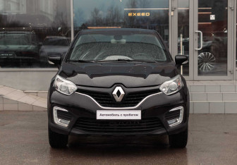 Подержанный автомобиль Renault Kaptur 2018 года (2 фото)