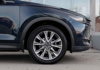 Подержанный автомобиль Mazda CX-5 2020 года (9 фото)