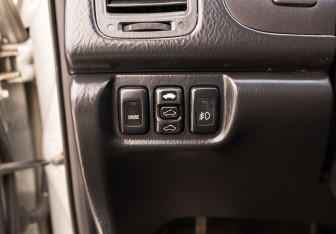 Подержанный автомобиль Acura MDX 2001 года (17 фото)