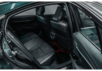 Новый Toyota Camry Sedan 2025 (8 фото)