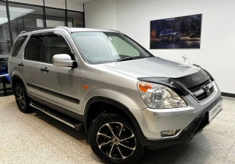 Подержанный автомобиль Honda CR-V 2002 года (4 фото)