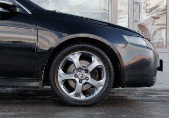 Подержанный автомобиль Honda Accord Sedan 2005 года (9 фото)