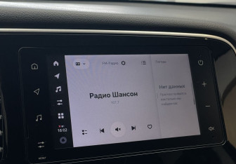 Подержанный автомобиль Mitsubishi Outlander 2021 года (19 фото)