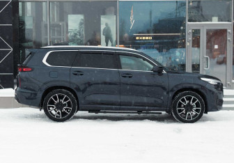 Подержанный автомобиль Exeed VX 2023 года (4 фото)