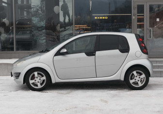 Подержанный автомобиль Smart Forfour 2004 года (8 фото)
