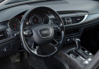 Подержанный автомобиль Audi A6 Sedan 2016 года (11 фото)