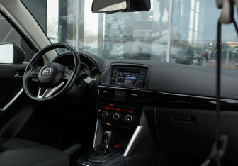 Подержанный автомобиль Mazda CX-5 2013 года (10 фото)