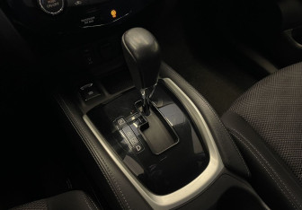 Подержанный автомобиль Nissan X-Trail 2018 года (13 фото)
