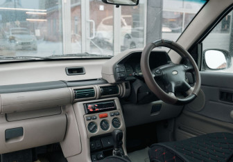 Подержанный автомобиль Land Rover Freelander 2001 года (10 фото)